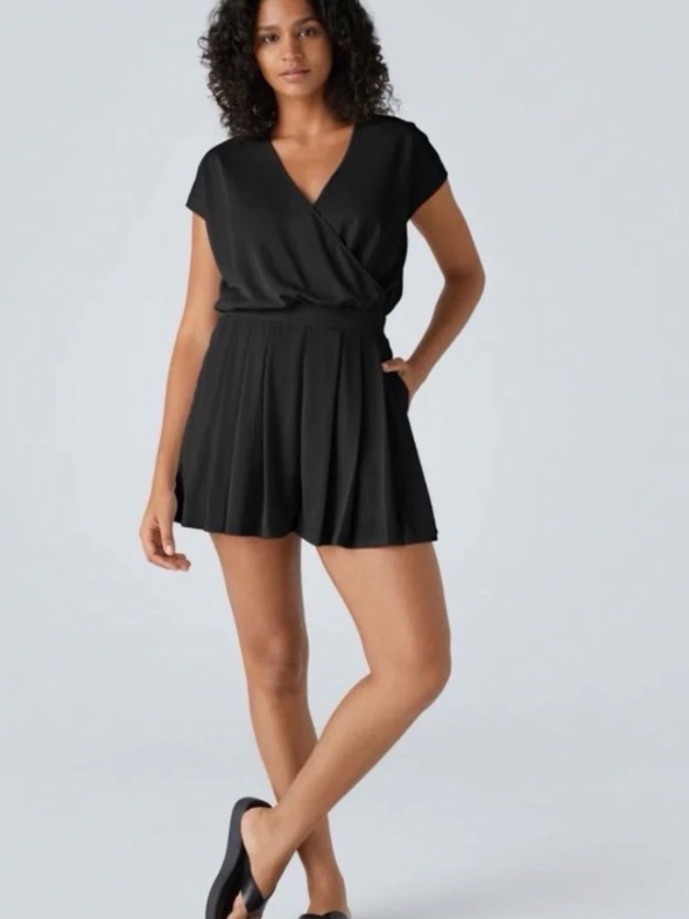 Halara V-Neck Short Sleeve Pocket Waffle Casual Romper NWT (XS) Black